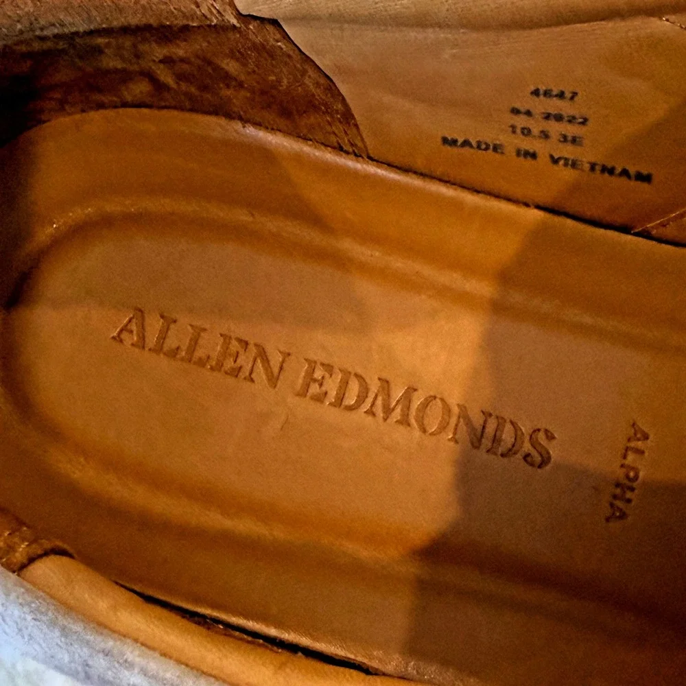 Allen Edmonds Men's Beige Alpha Woven Suede Slip-On Sneakers‎ Size 10.5 3E